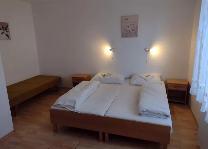 Hannah - Relax Dom Pod Orechom I4 شقة